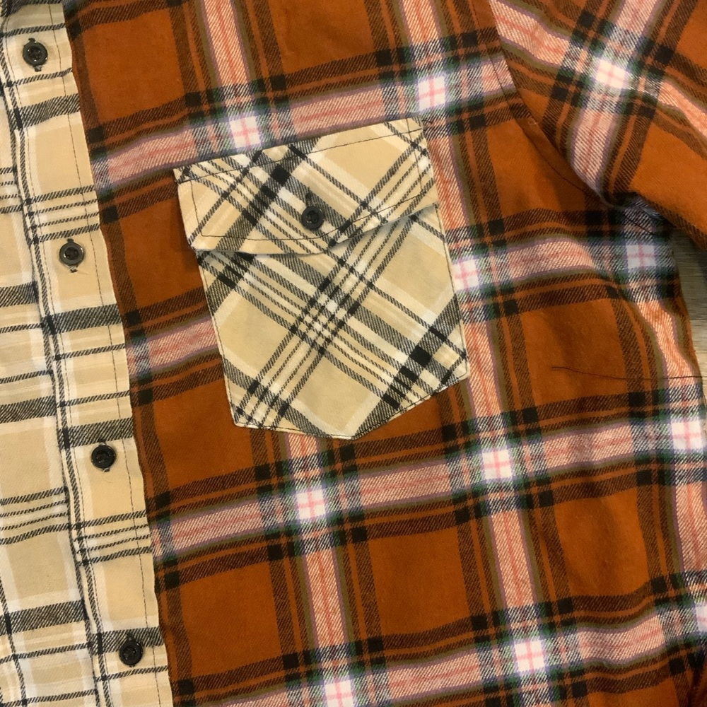 Rsq Multi Color Flannel Button Down. Size Xl - image 3